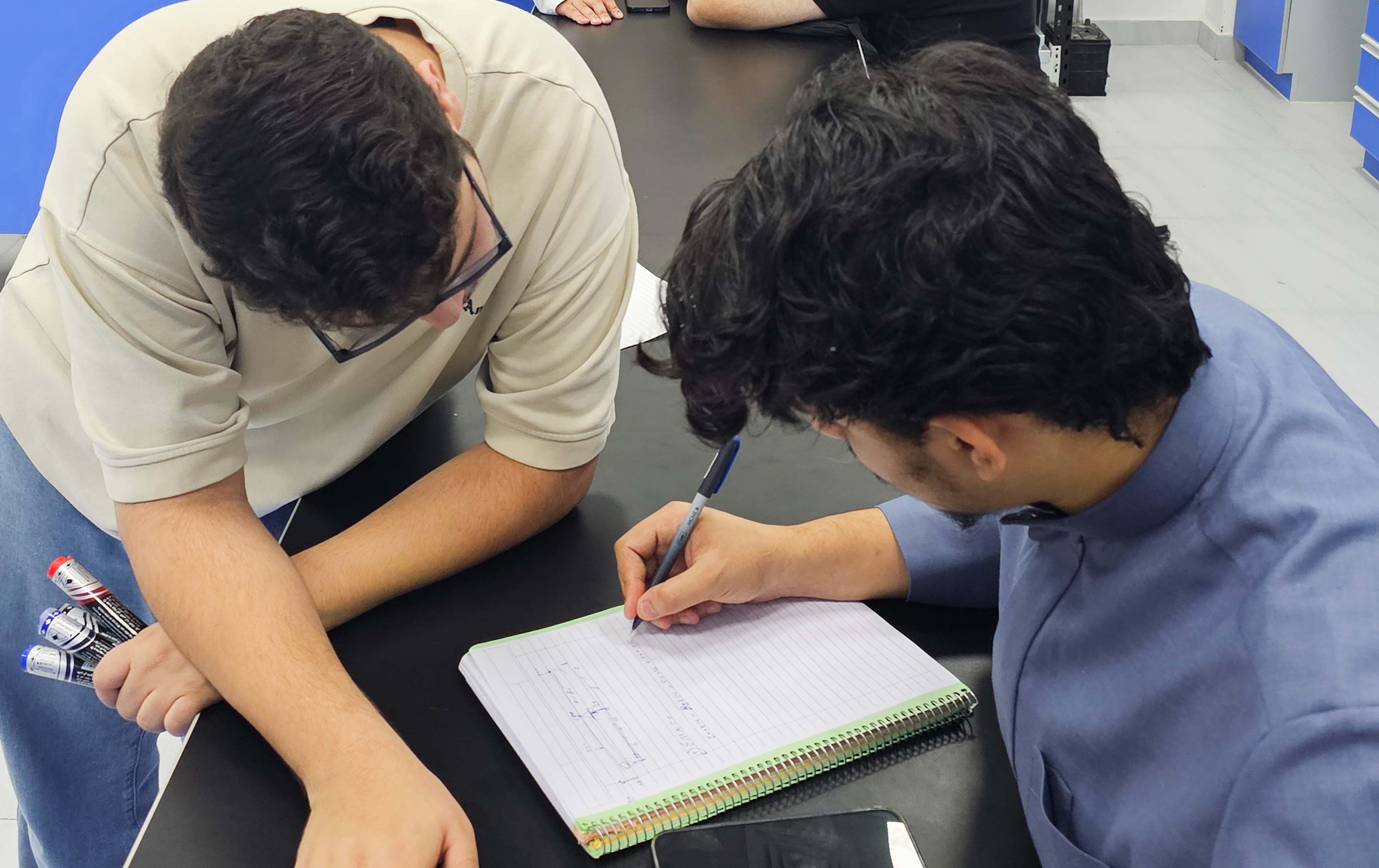Grow Together: Peer Learning for Success - Al Ain University(AAU) - One ...